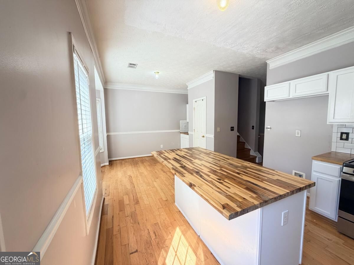 200 Abbotts Mill Drive Property Photo 13