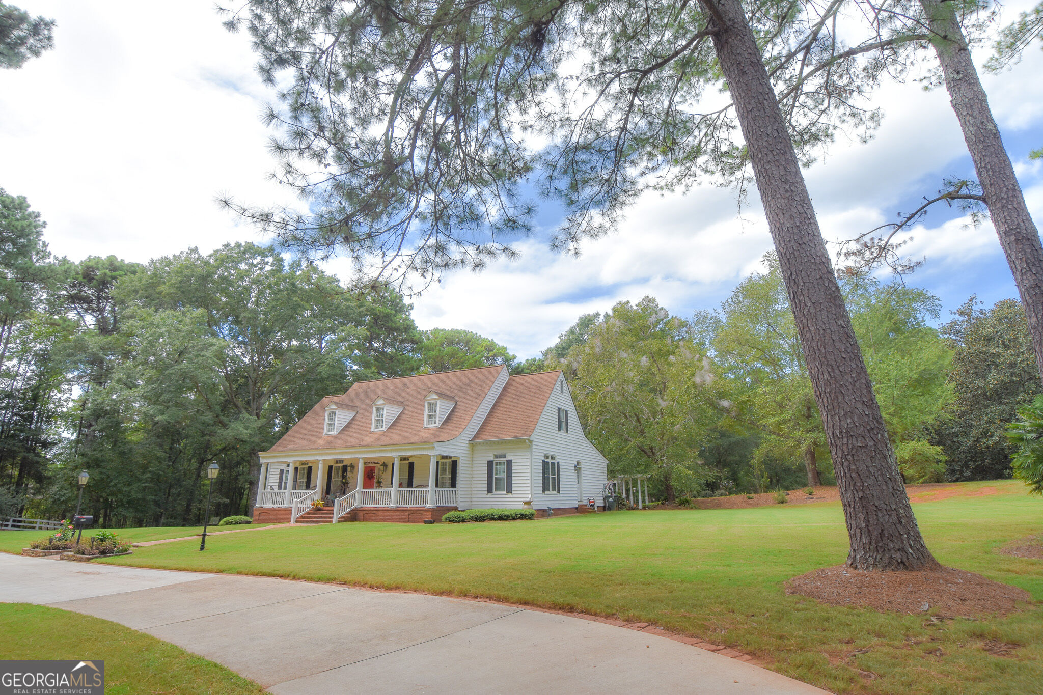 274 Goshen Road Property Photo 5