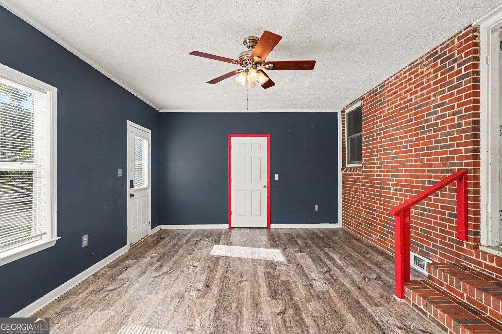 415 Taylor Street Property Photo 15