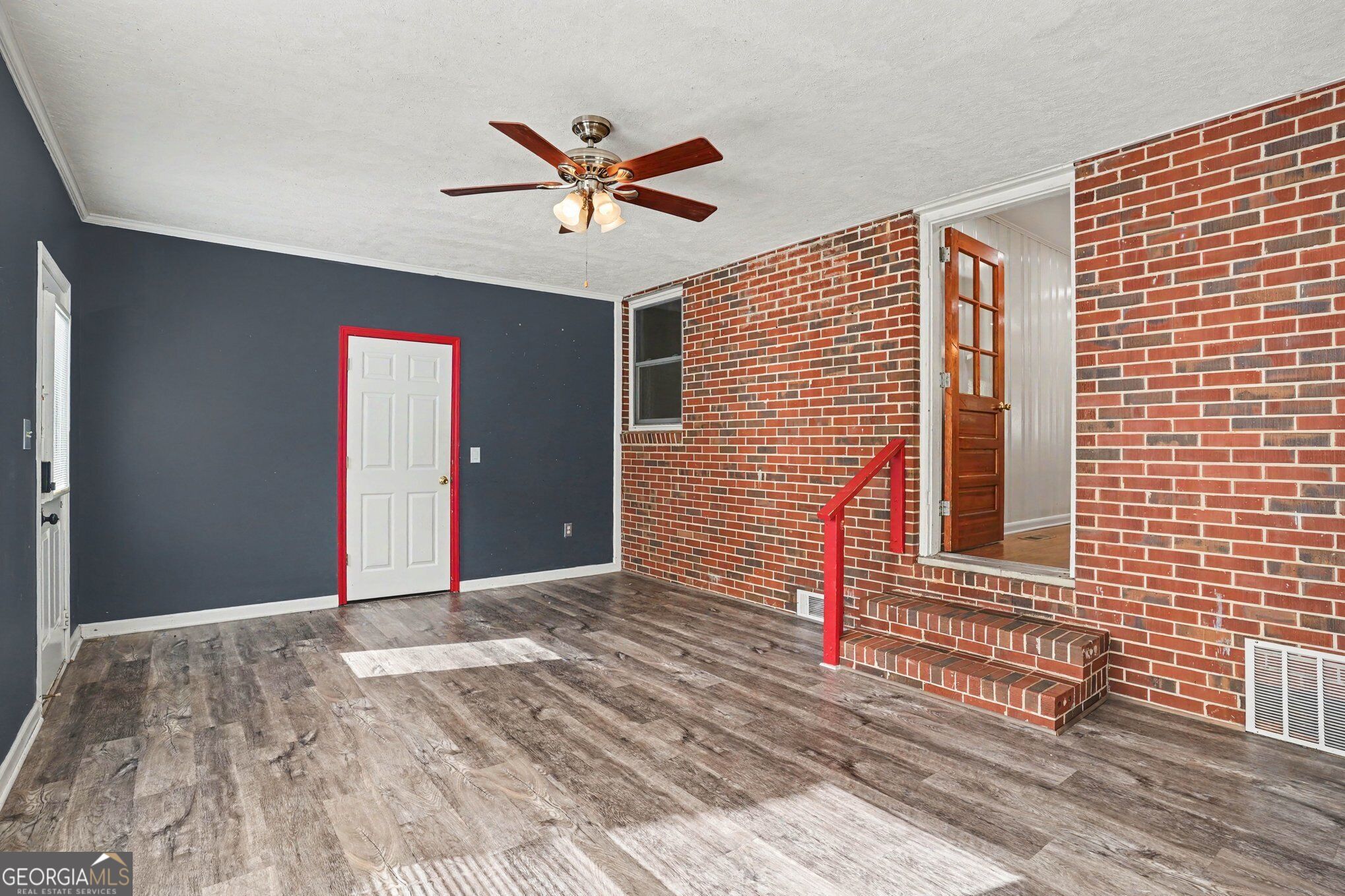 415 Taylor Street Property Photo 25
