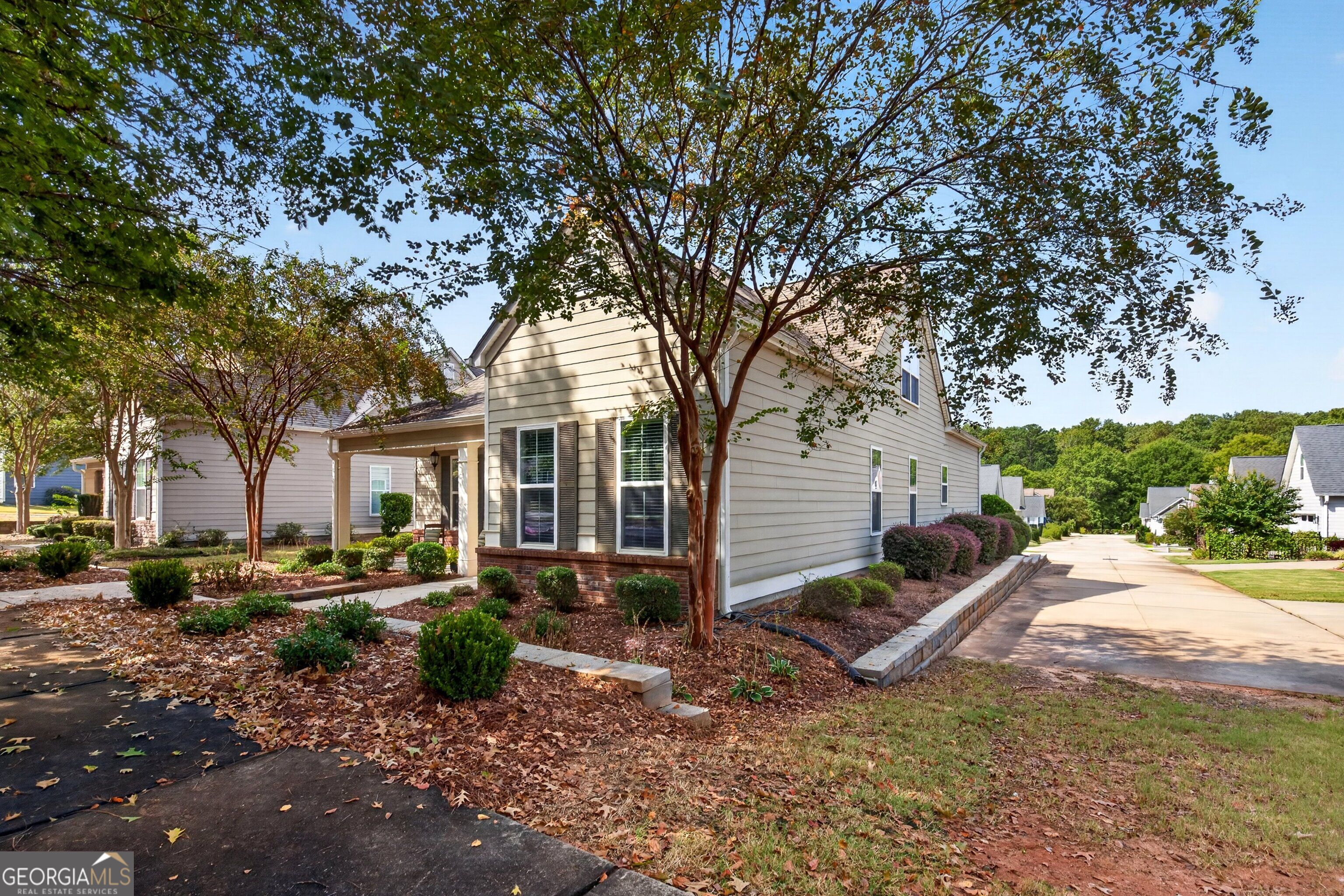 175 Colonial Court Property Photo 3