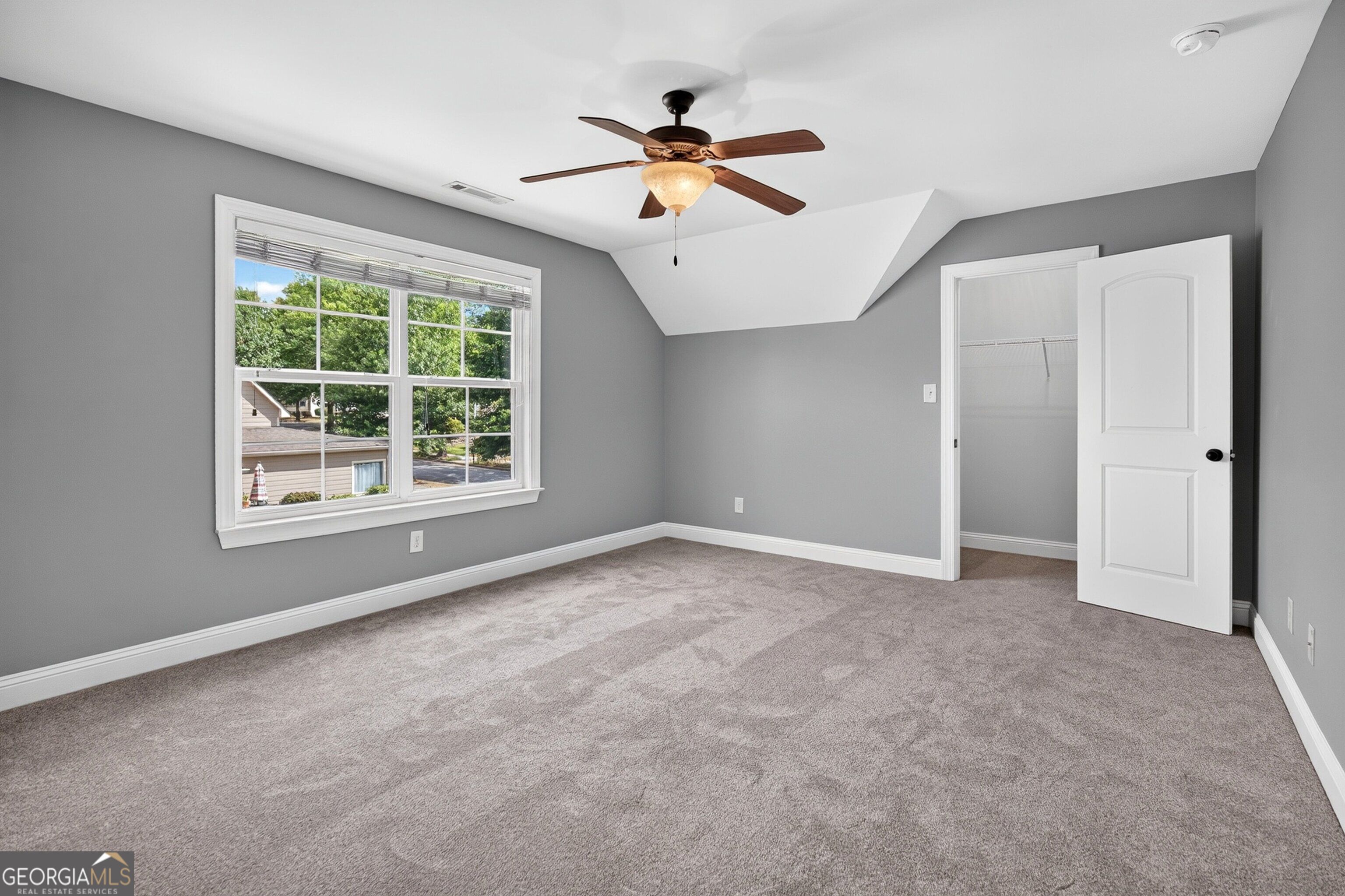 175 Colonial Court Property Photo 31