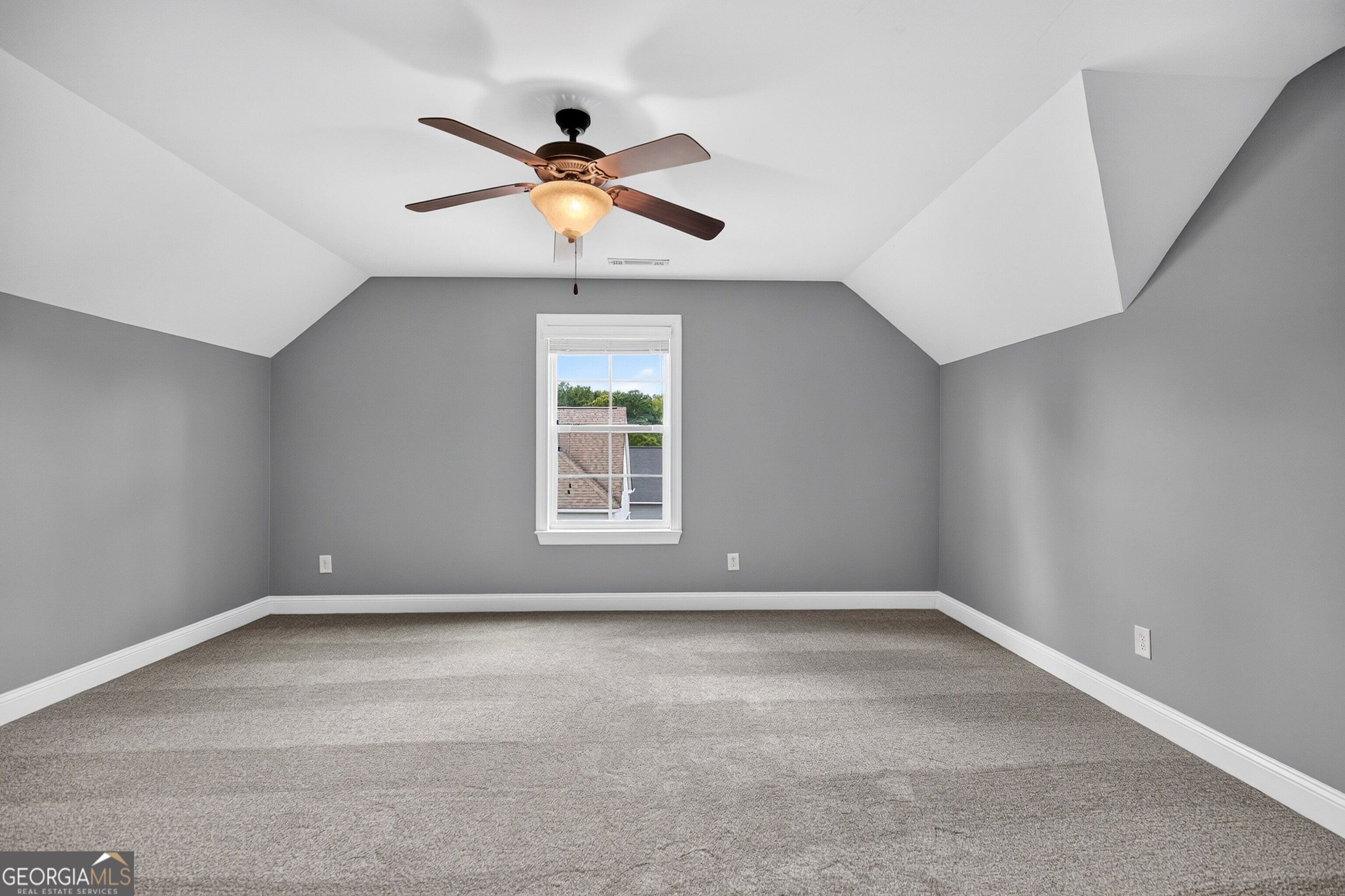 175 Colonial Court Property Photo 35
