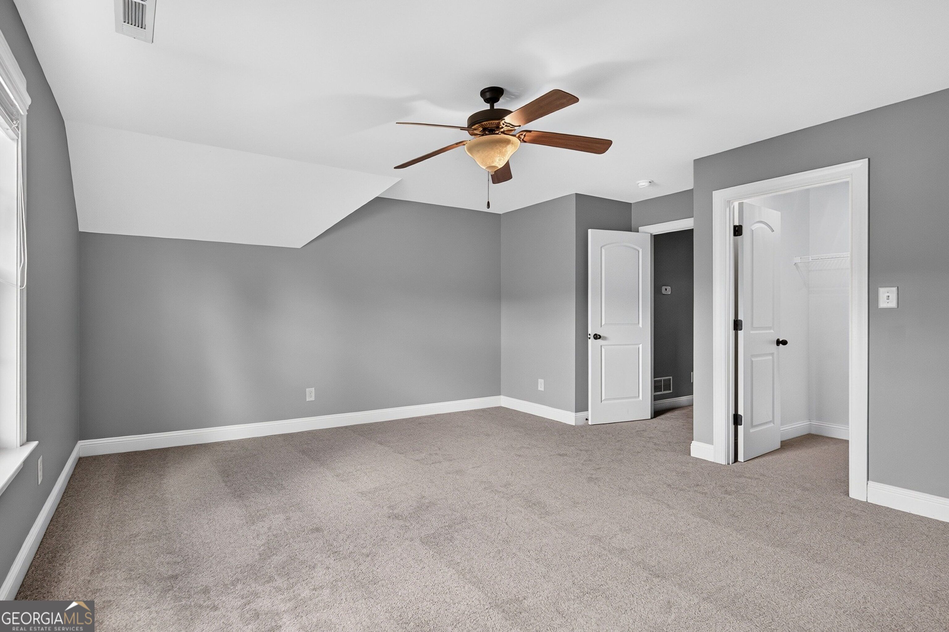 175 Colonial Court Property Photo 36