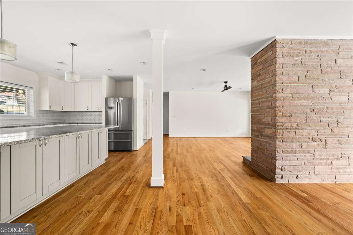 2410 Rugby Avenue Property Photo 7