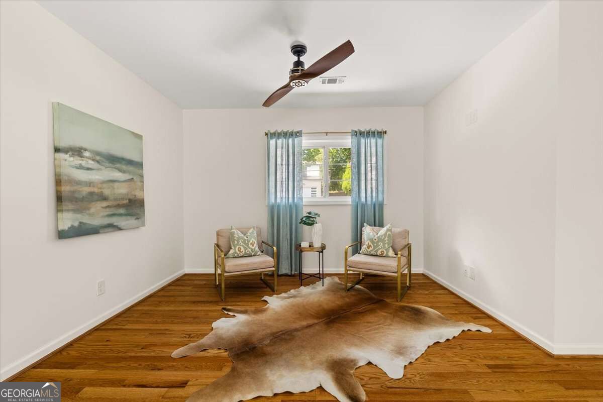 2410 Rugby Avenue Property Photo 10