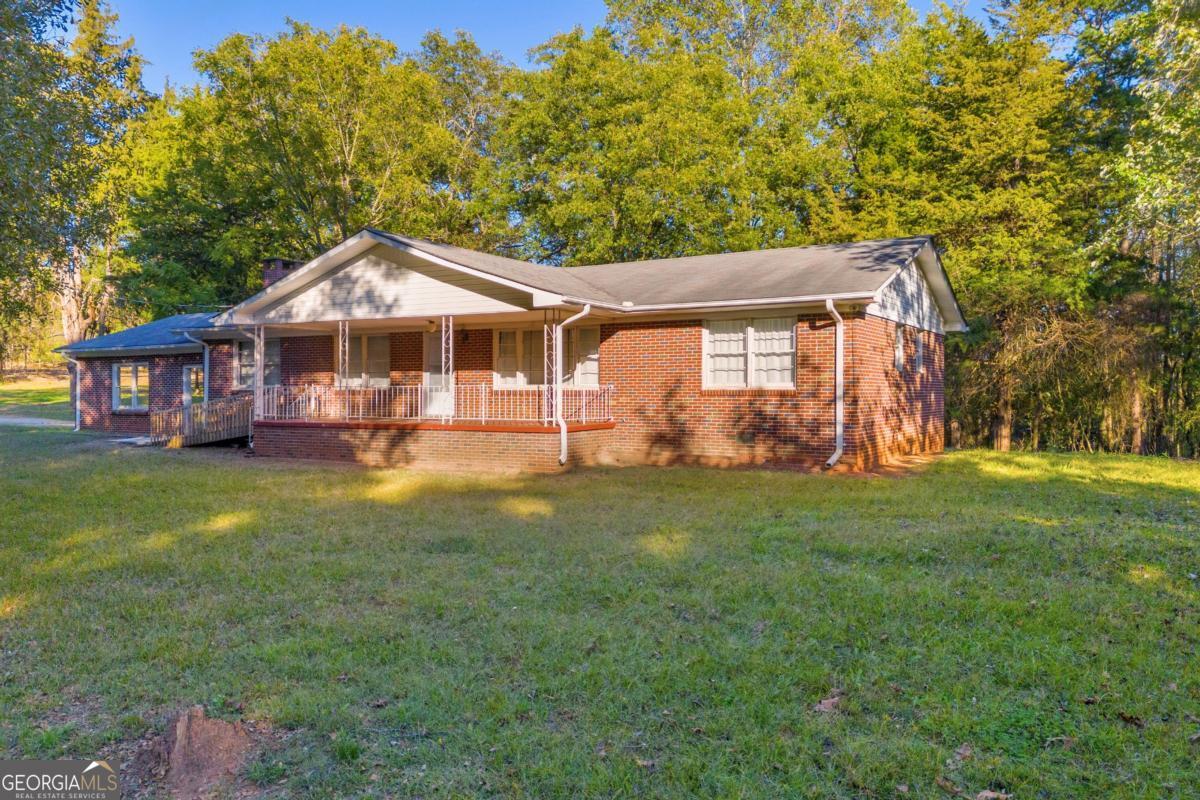 4638 Highway 63 Property Photo 5