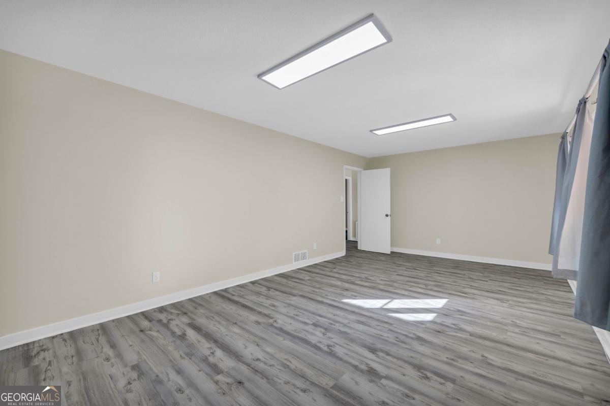 4638 Highway 63 Property Photo 19