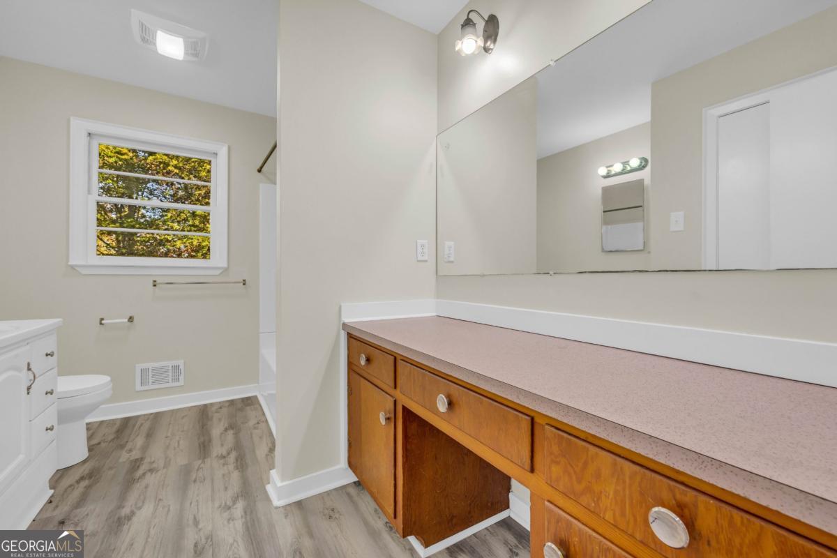4638 Highway 63 Property Photo 34