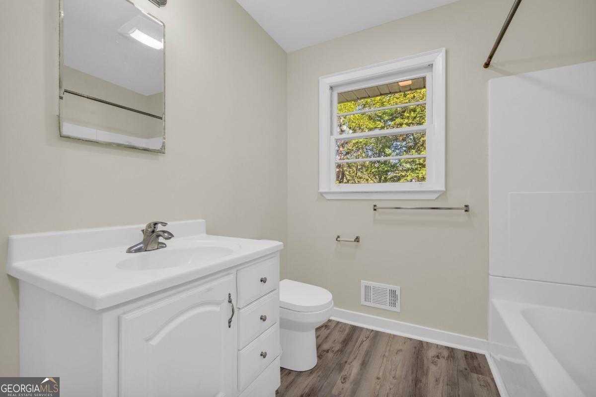 4638 Highway 63 Property Photo 35