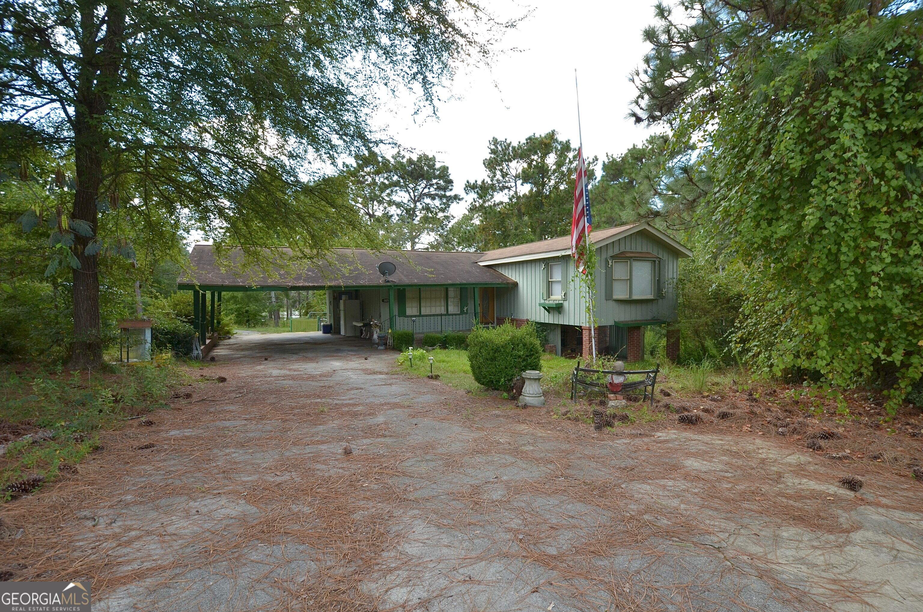 805 Antioch Church Road Property Photo 3