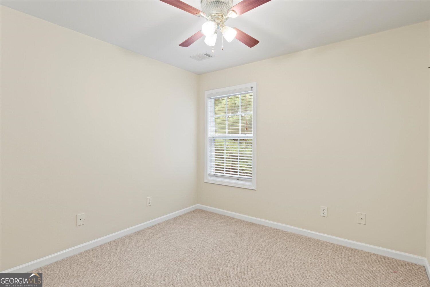 6293 Colonial View Property Photo 13