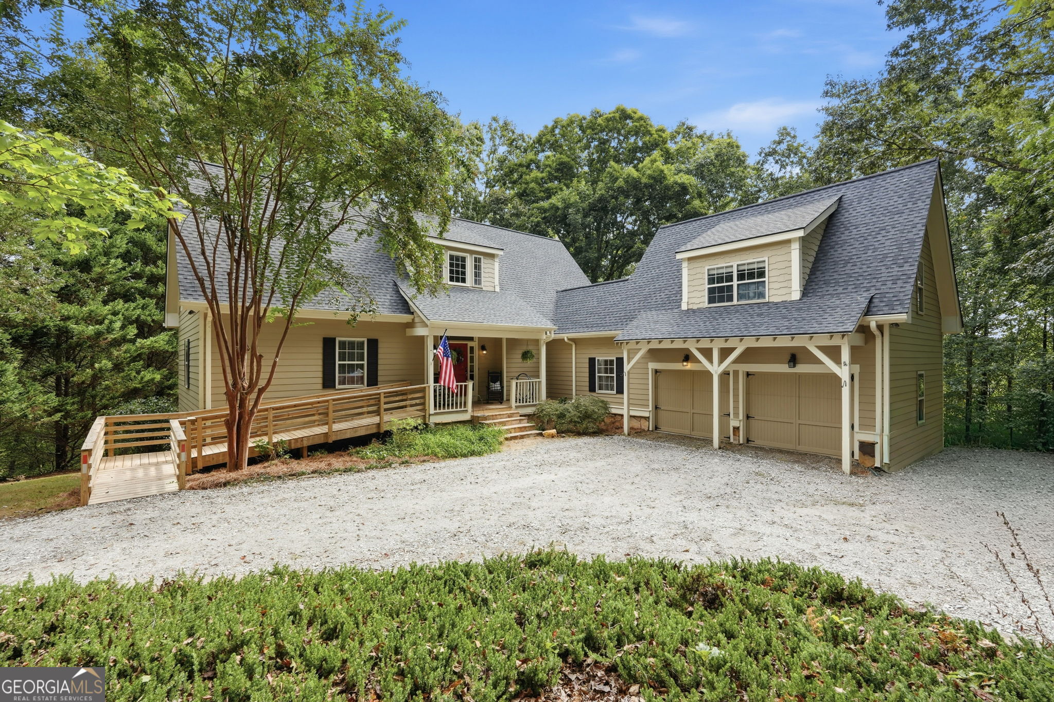 907 Rainbow Circle Property Photo 1