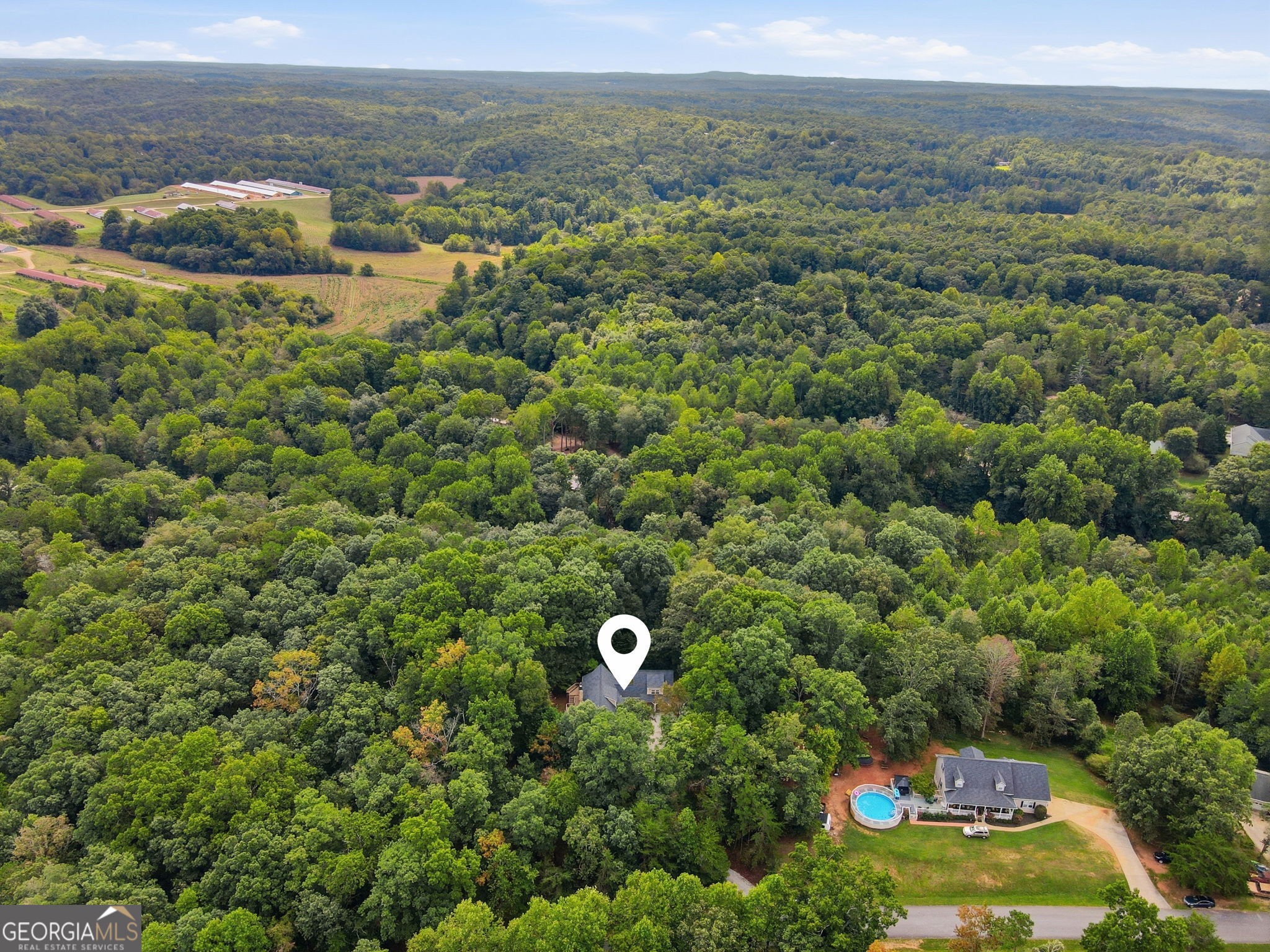 907 Rainbow Circle Property Photo 3