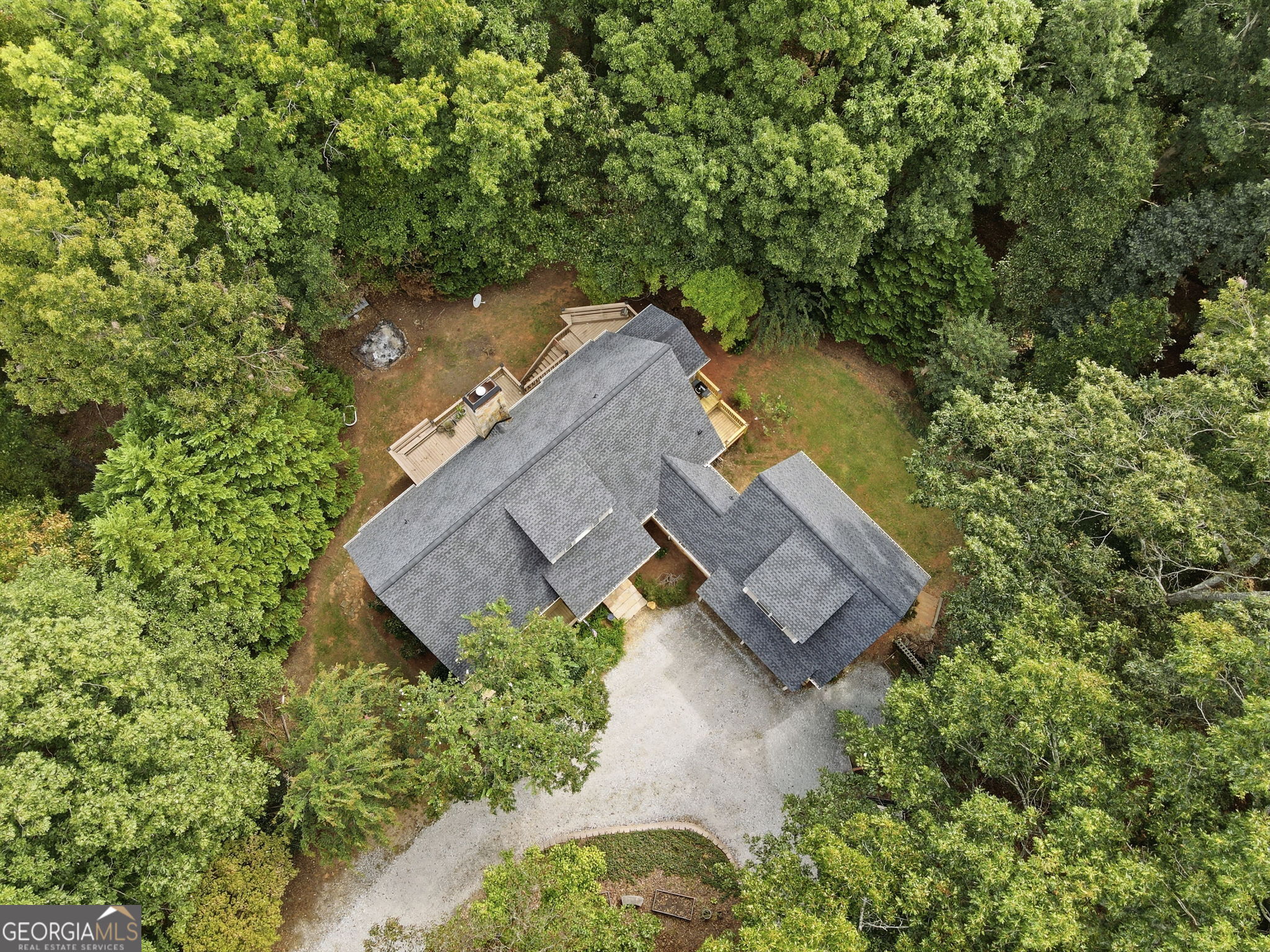 907 Rainbow Circle Property Photo 4