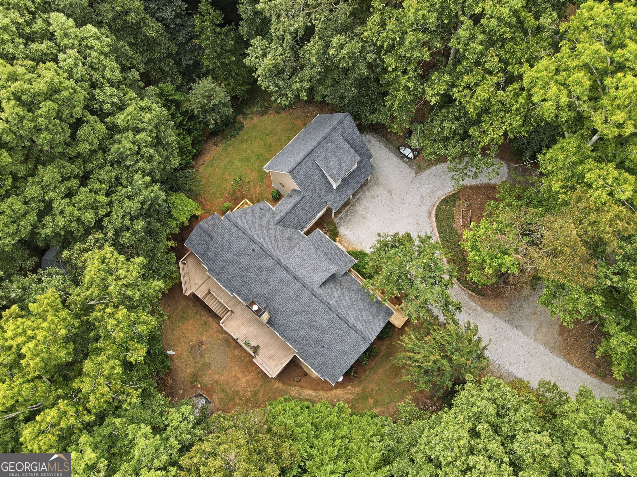 907 Rainbow Circle Property Photo 5