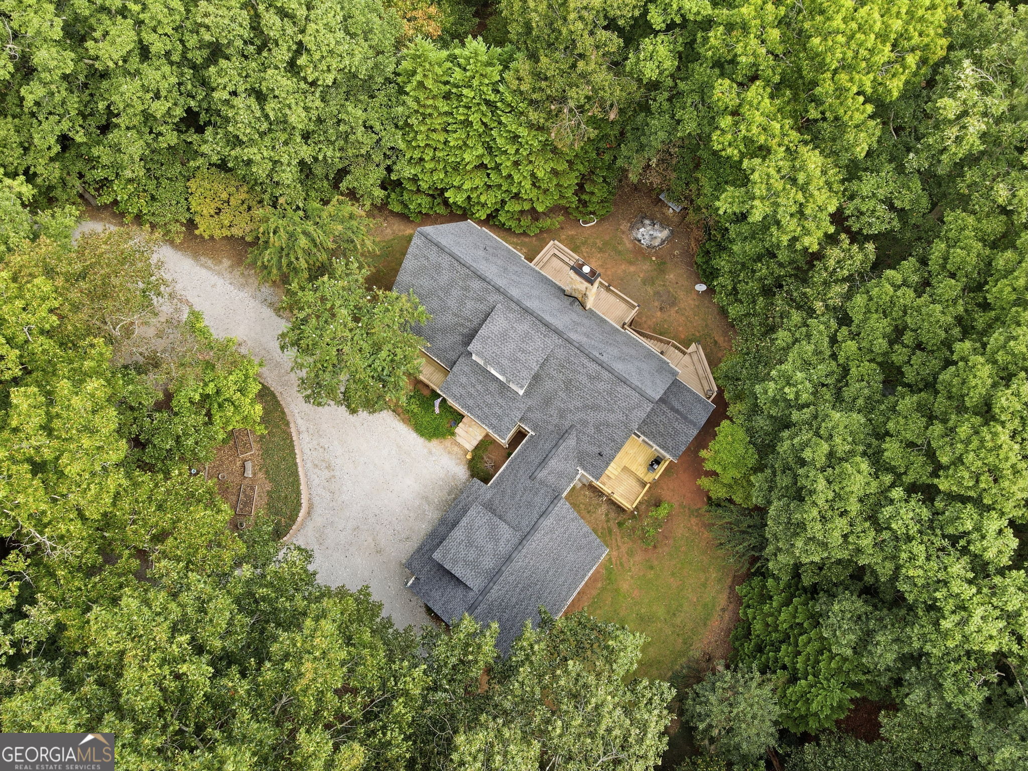 907 Rainbow Circle Property Photo 6