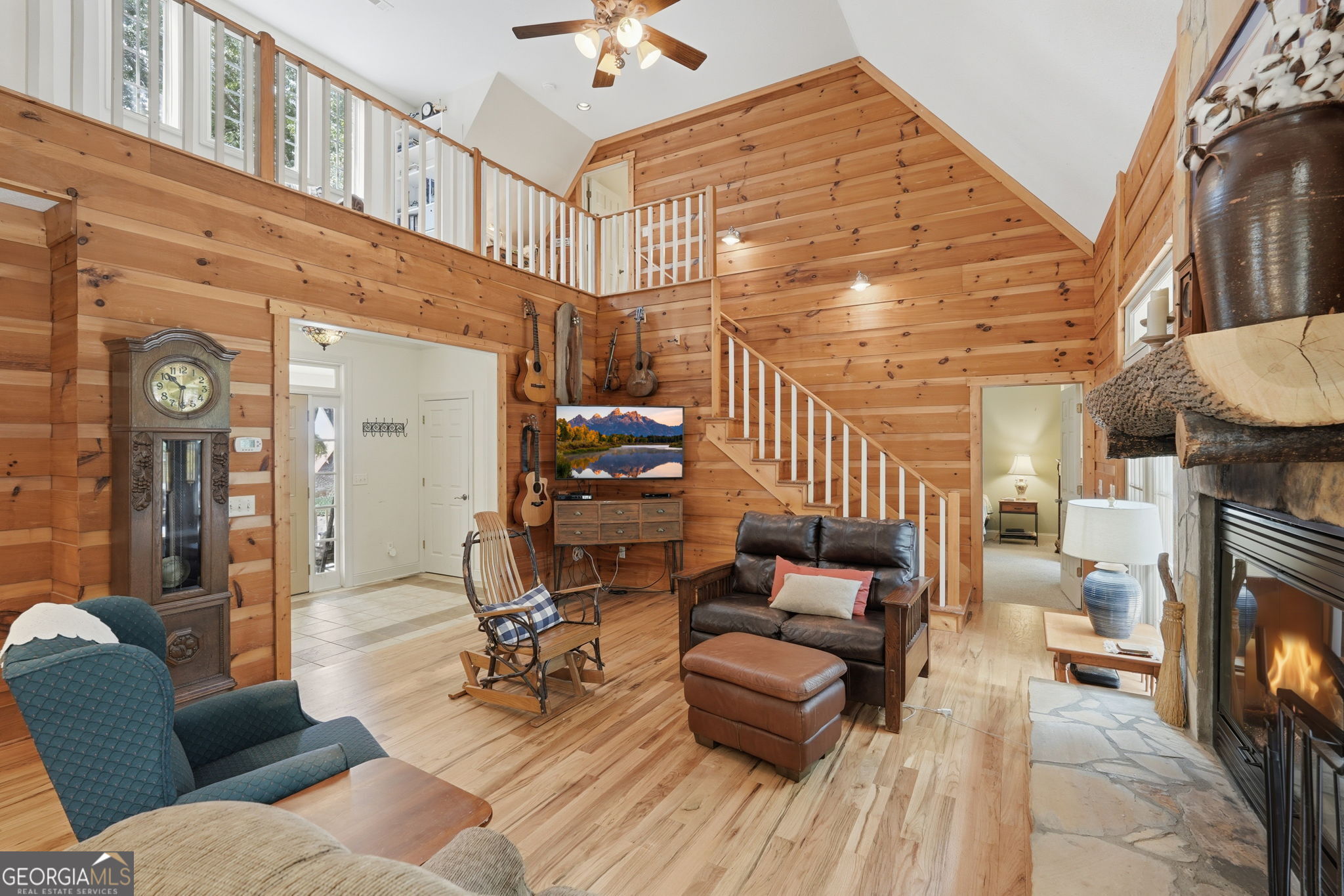 907 Rainbow Circle Property Photo 18