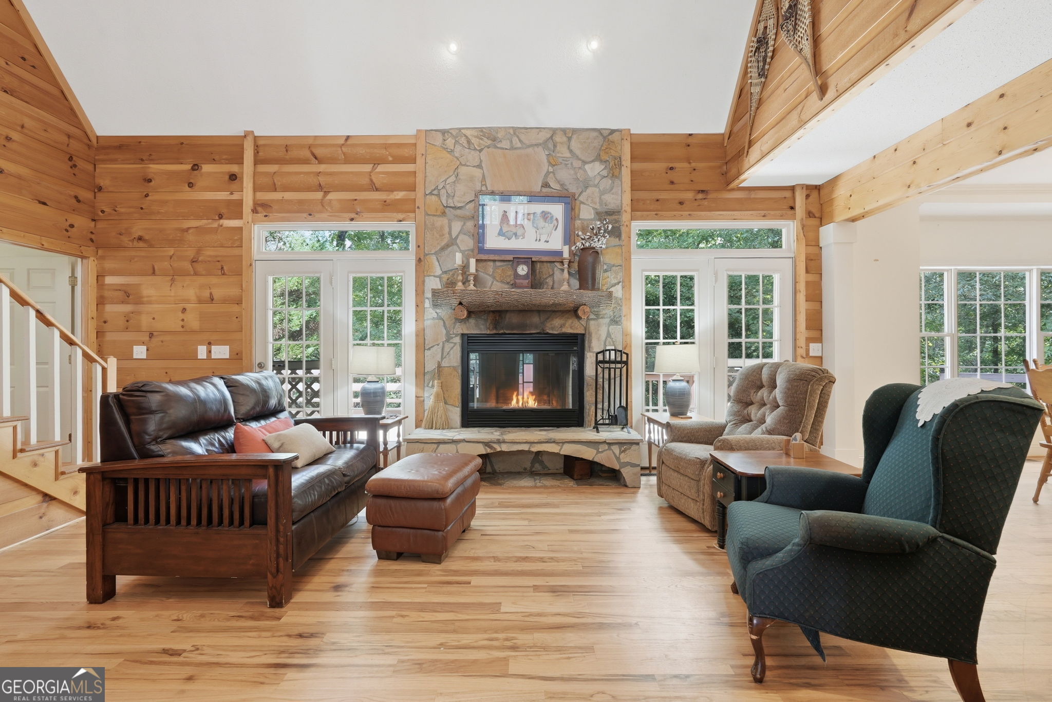907 Rainbow Circle Property Photo 21