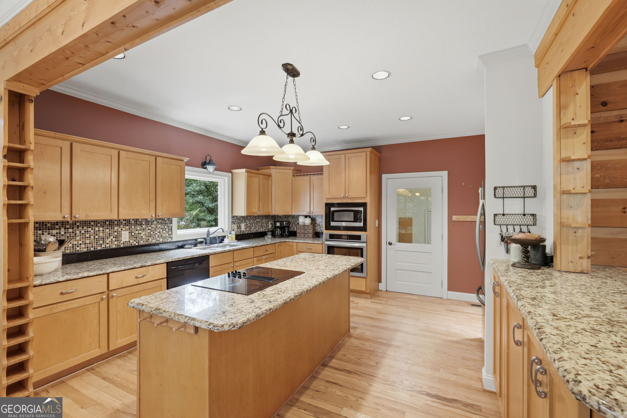 907 Rainbow Circle Property Photo 24