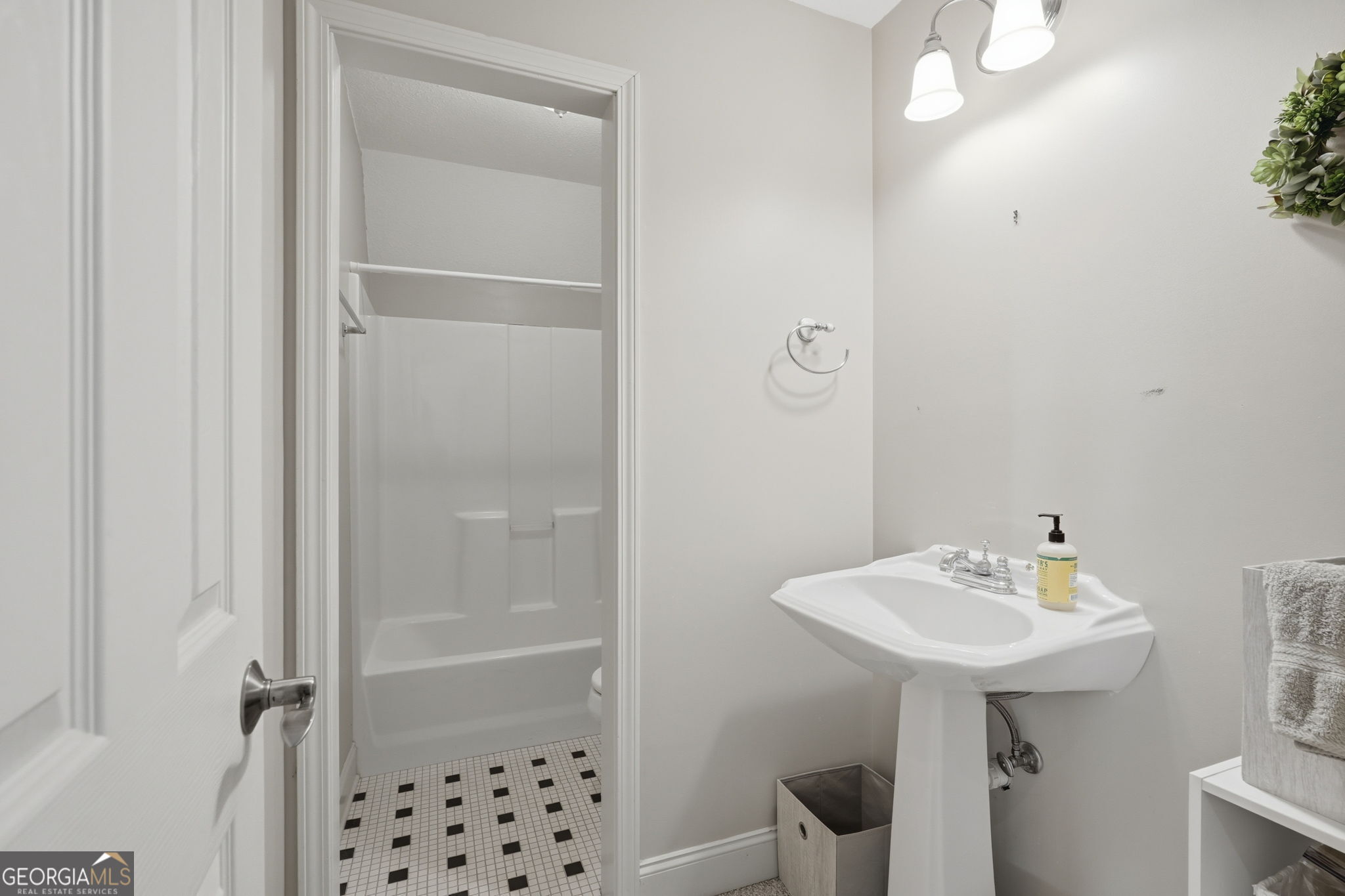 907 Rainbow Circle Property Photo 49