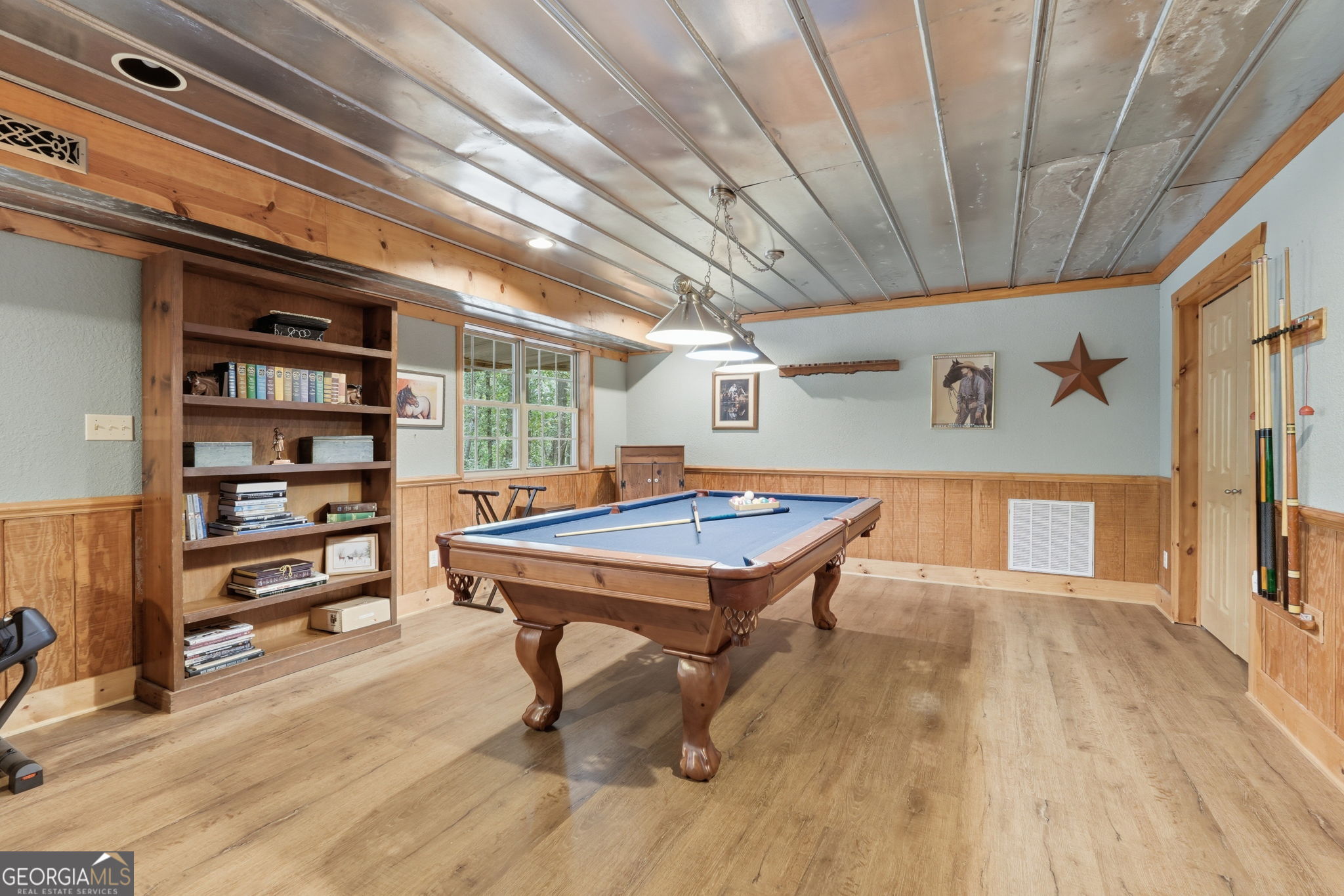 907 Rainbow Circle Property Photo 56
