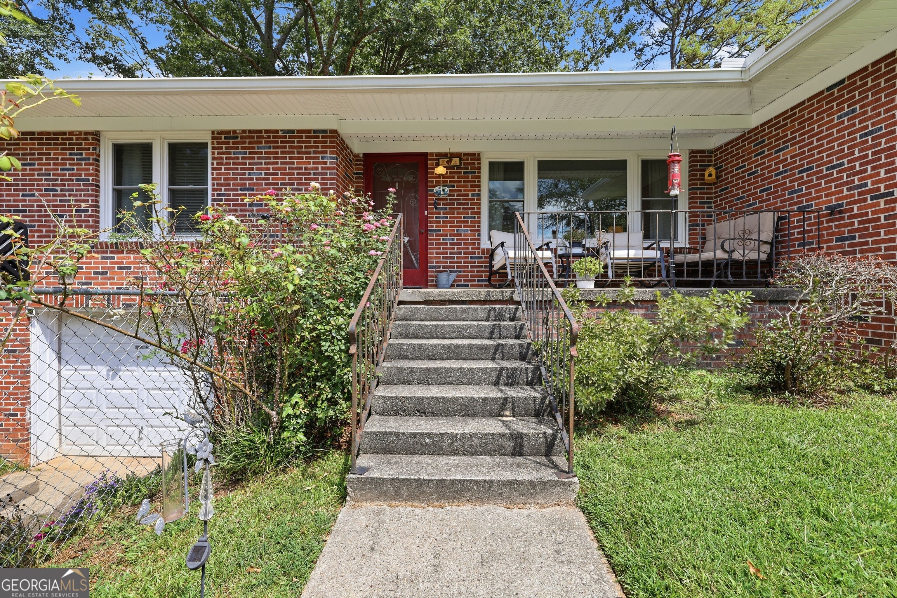 107 Valley Drive Property Photo 3