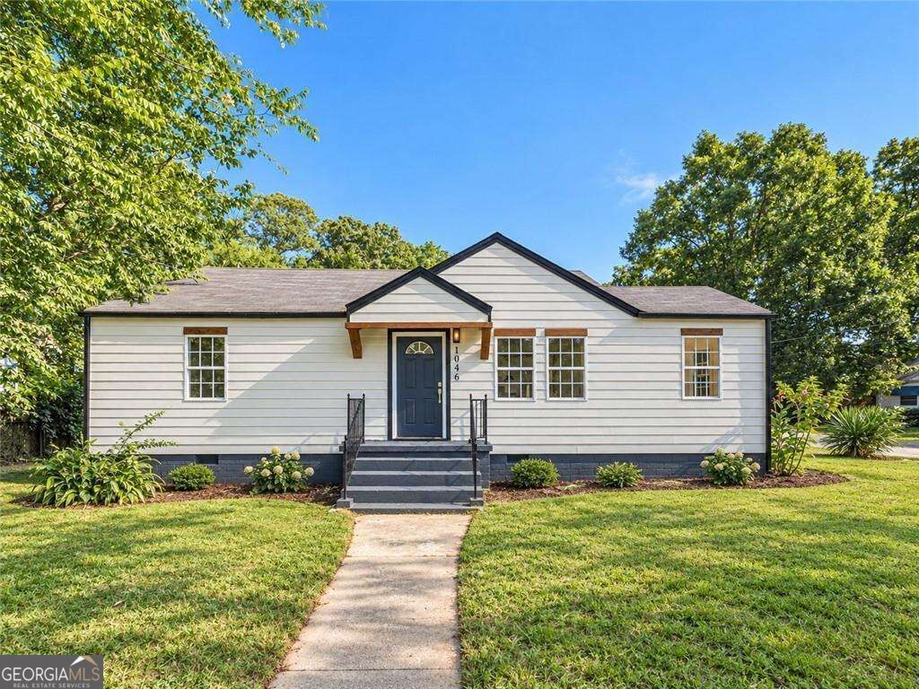 1046 Cheaves Street Property Photo 1