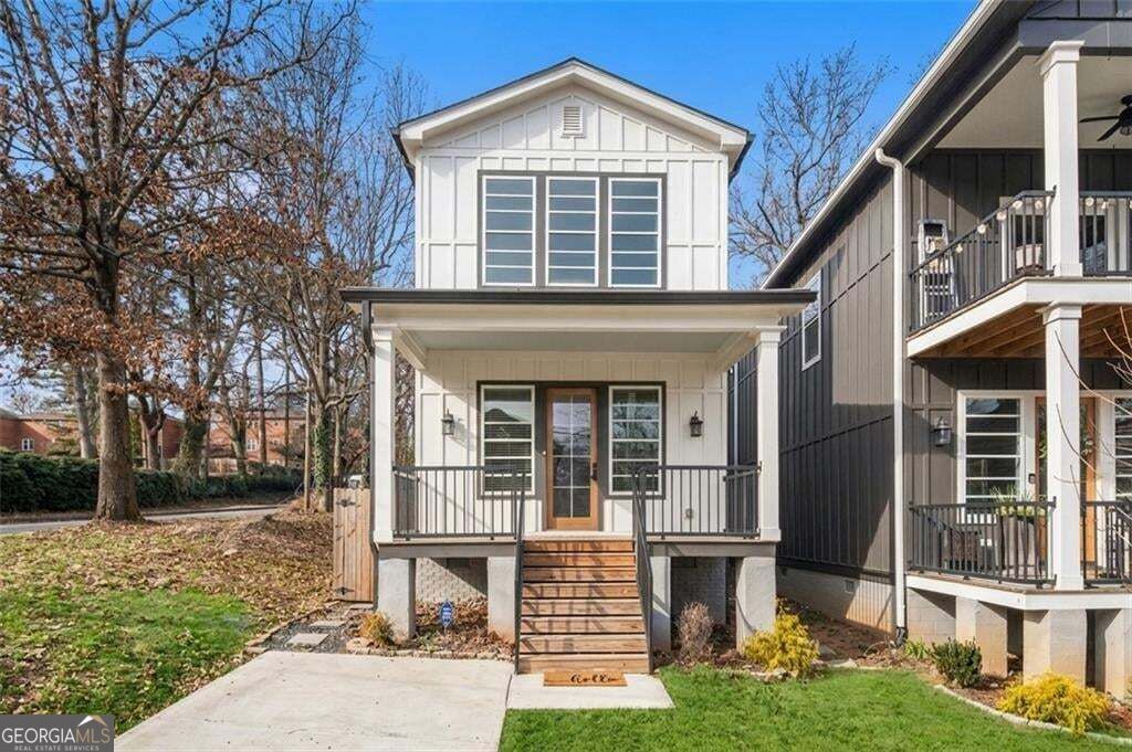 975 Welch Street Sw Property Photo 1