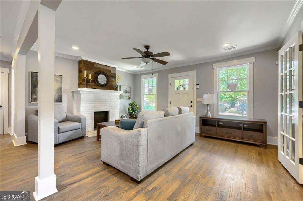 654 Gillette Avenue Sw Property Photo 8