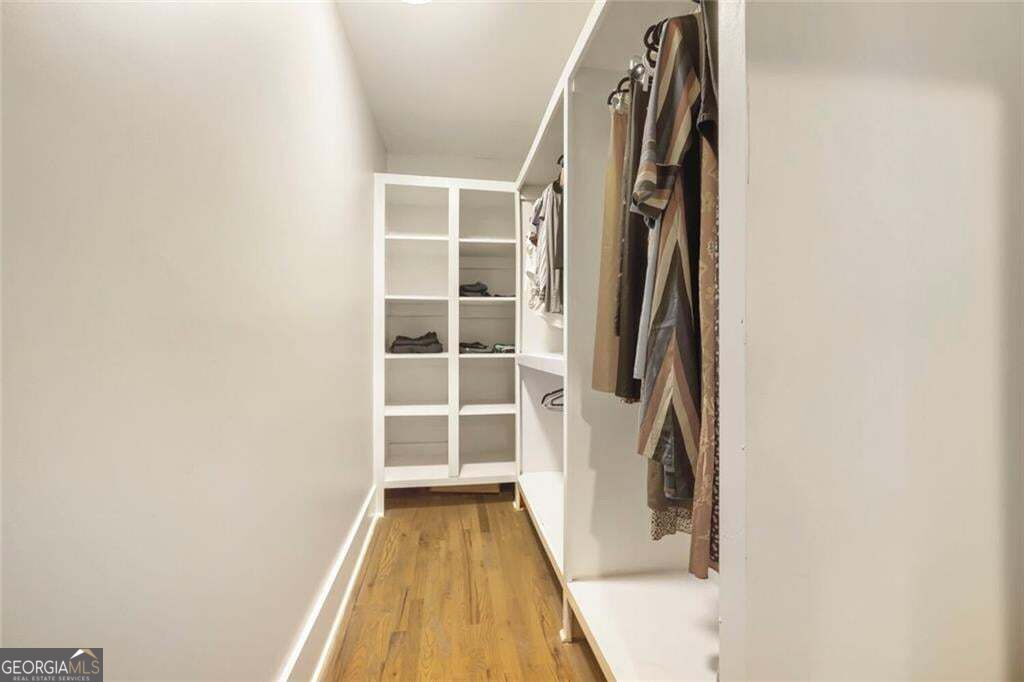 654 Gillette Avenue Sw Property Photo 17
