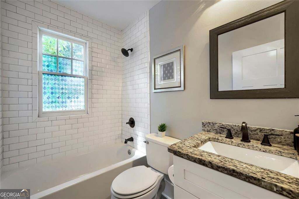 654 Gillette Avenue Sw Property Photo 21