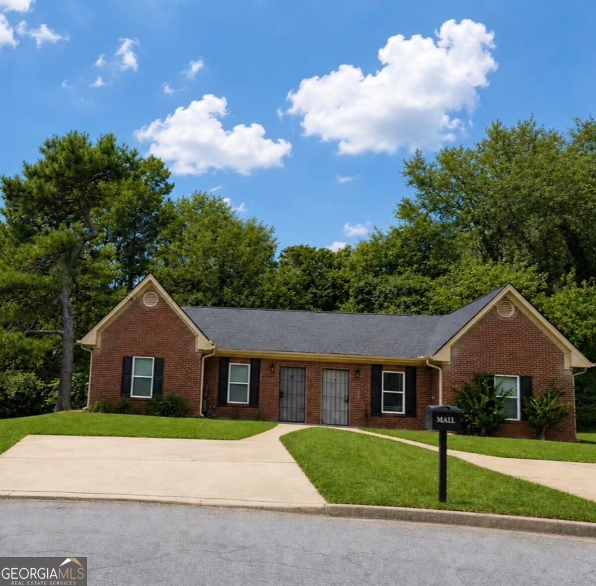 310 Freeport Drive Property Photo 1