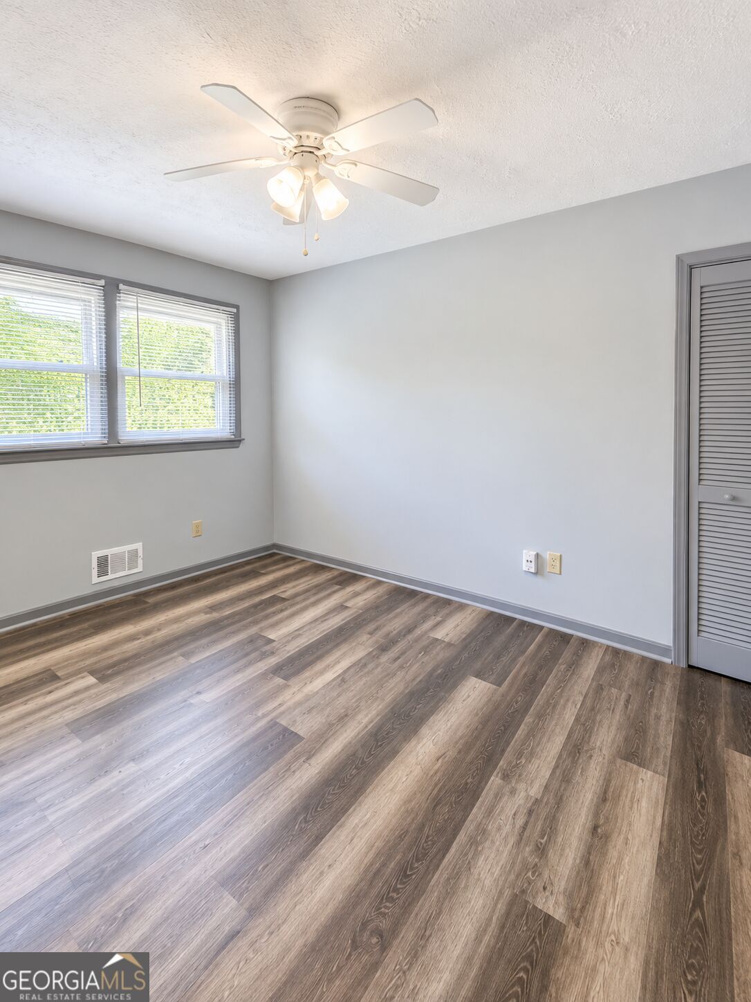 310 Freeport Drive Property Photo 8