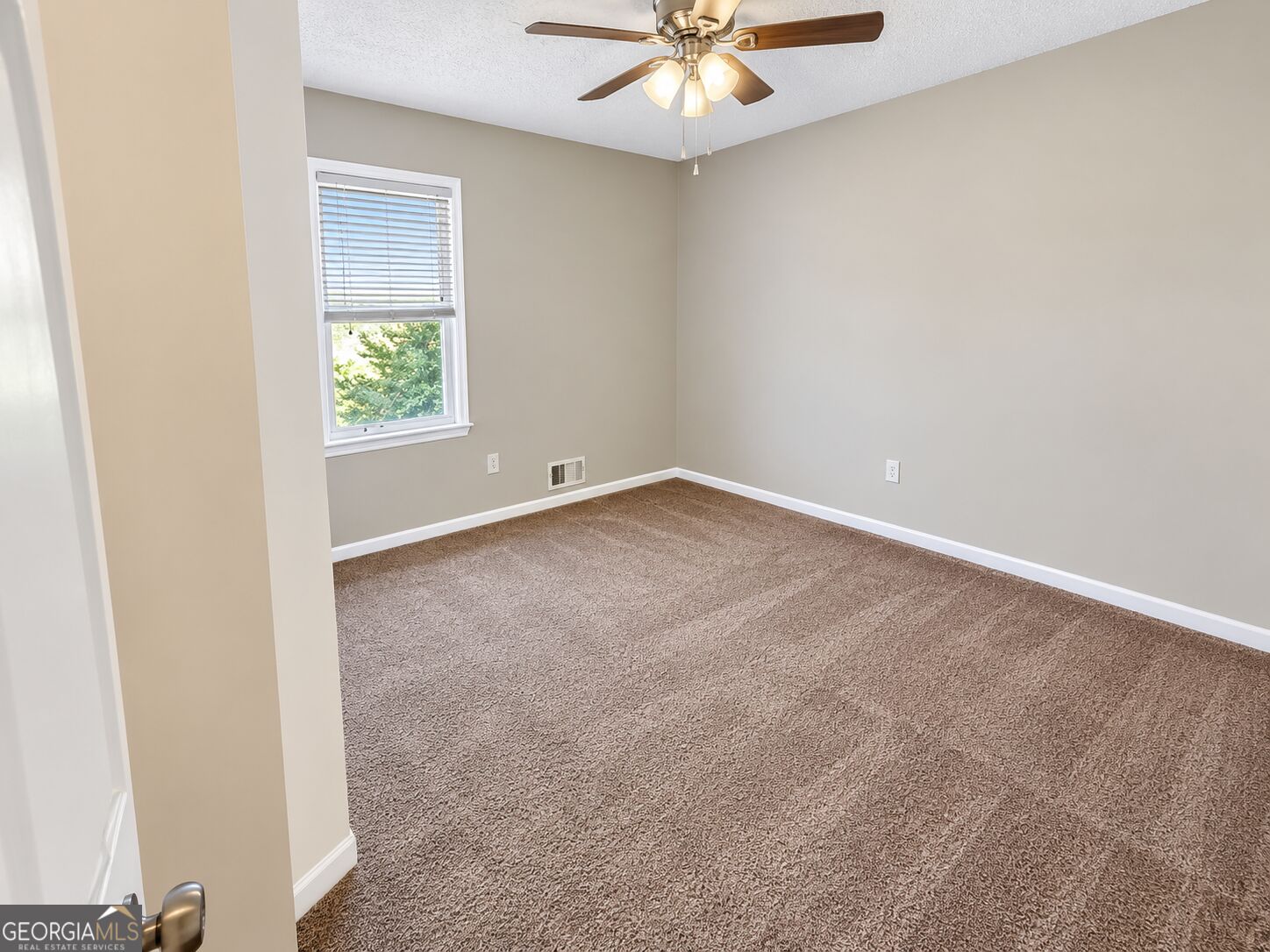 310 Freeport Drive Property Photo 9