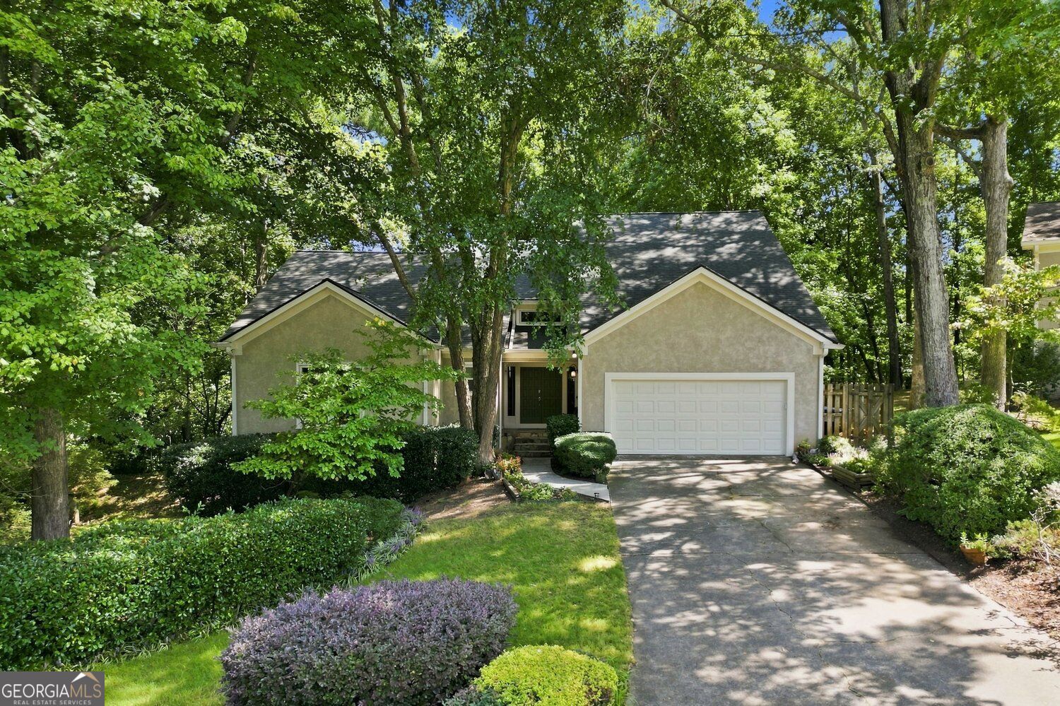2267 Belle Vista Court Property Photo 1