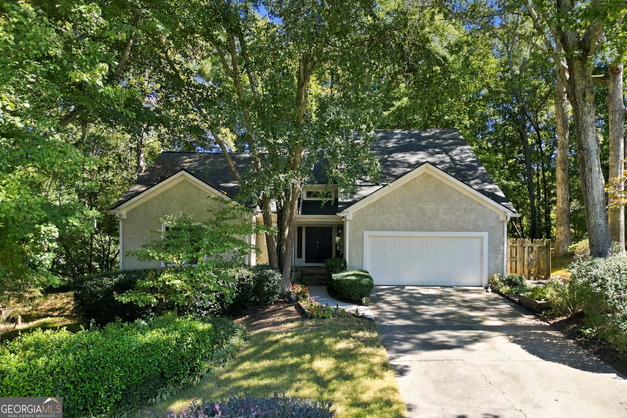 2267 Belle Vista Court Property Photo 1