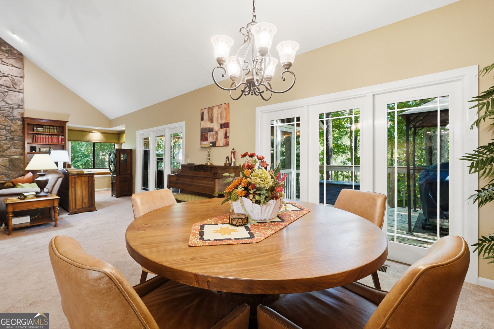 2267 Belle Vista Court Property Photo 13