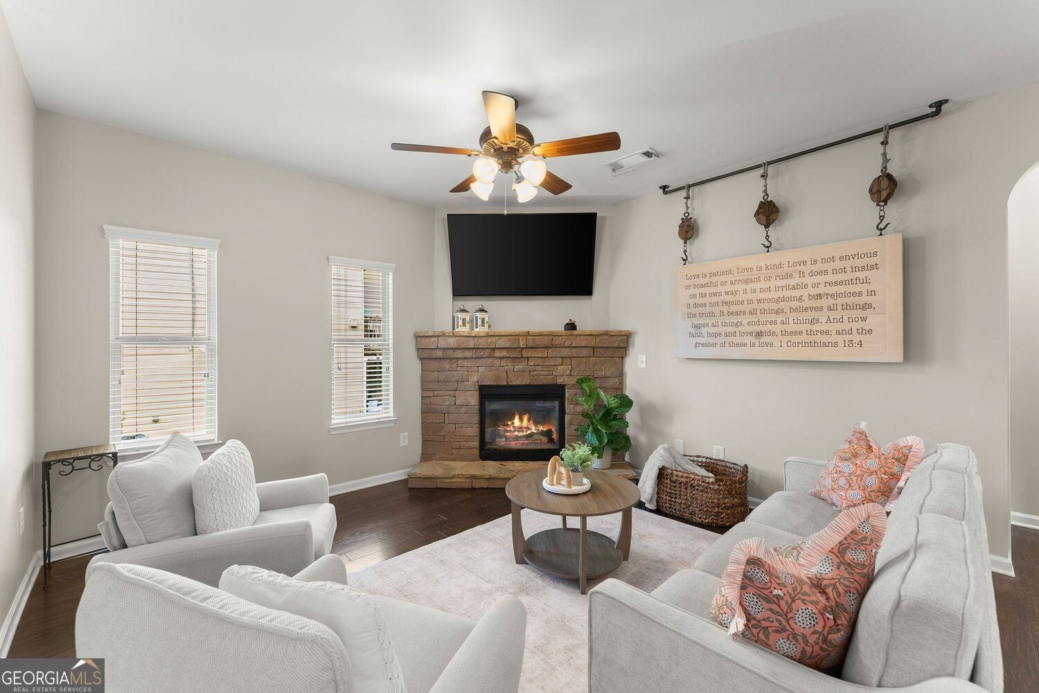5815 Crest Oak Way Property Photo 9
