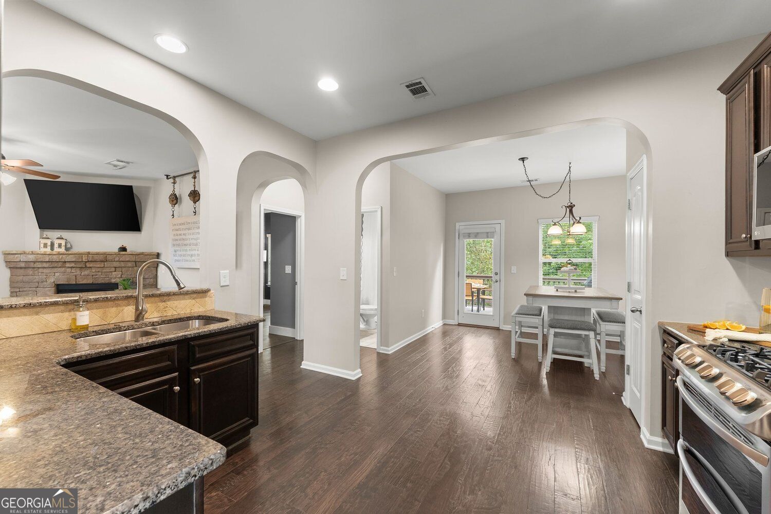 5815 Crest Oak Way Property Photo 13