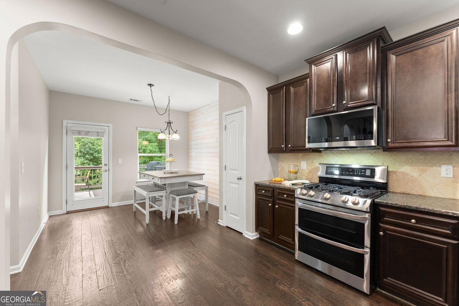 5815 Crest Oak Way Property Photo 14