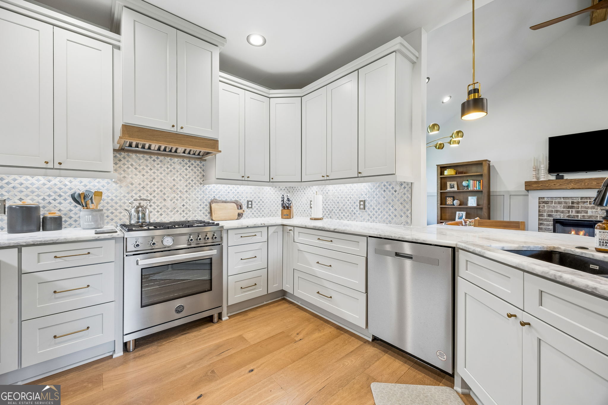 111 Hamlet Circle Property Photo 16