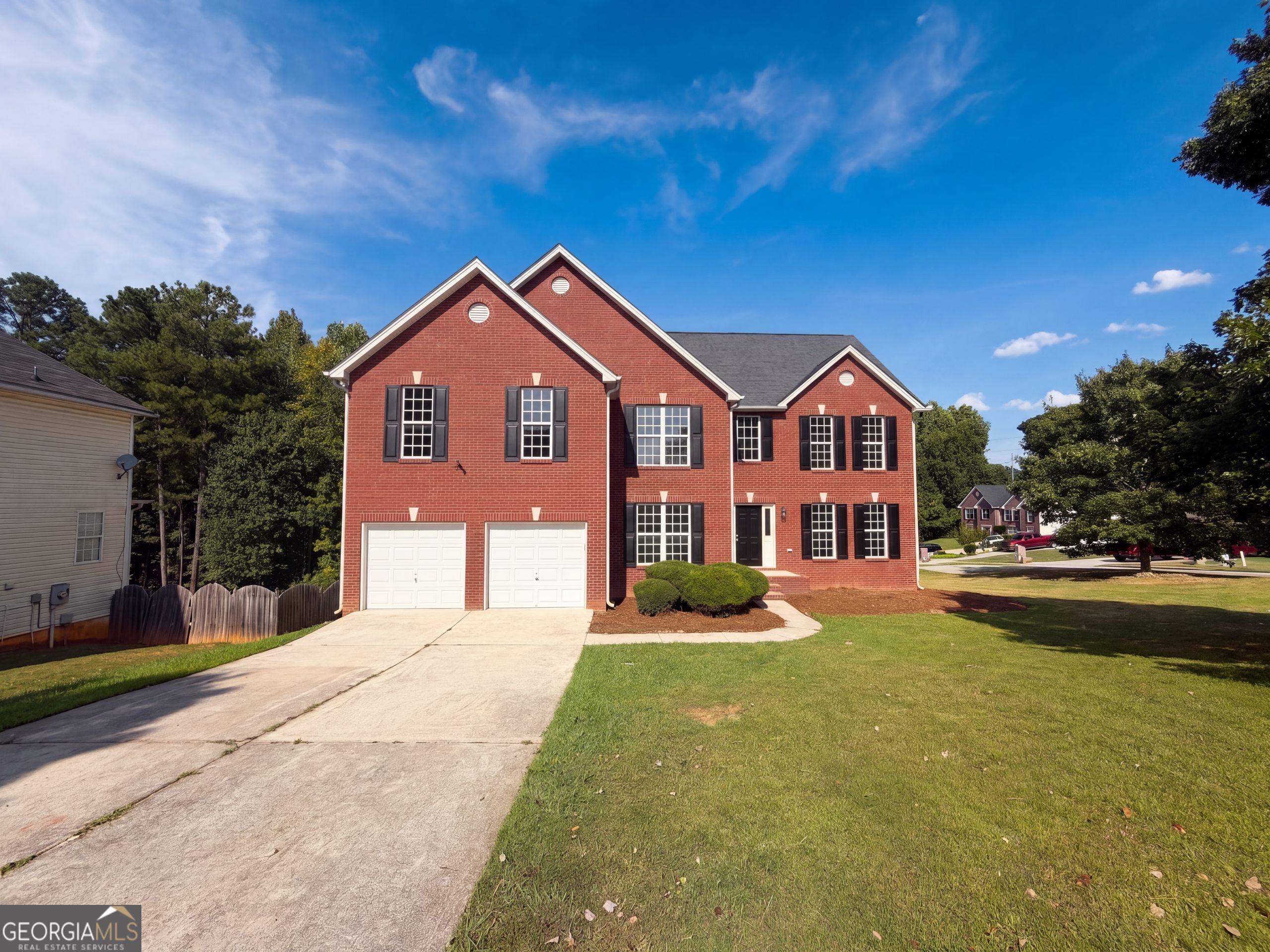 910 Paper Creek Drive Property Photo 1