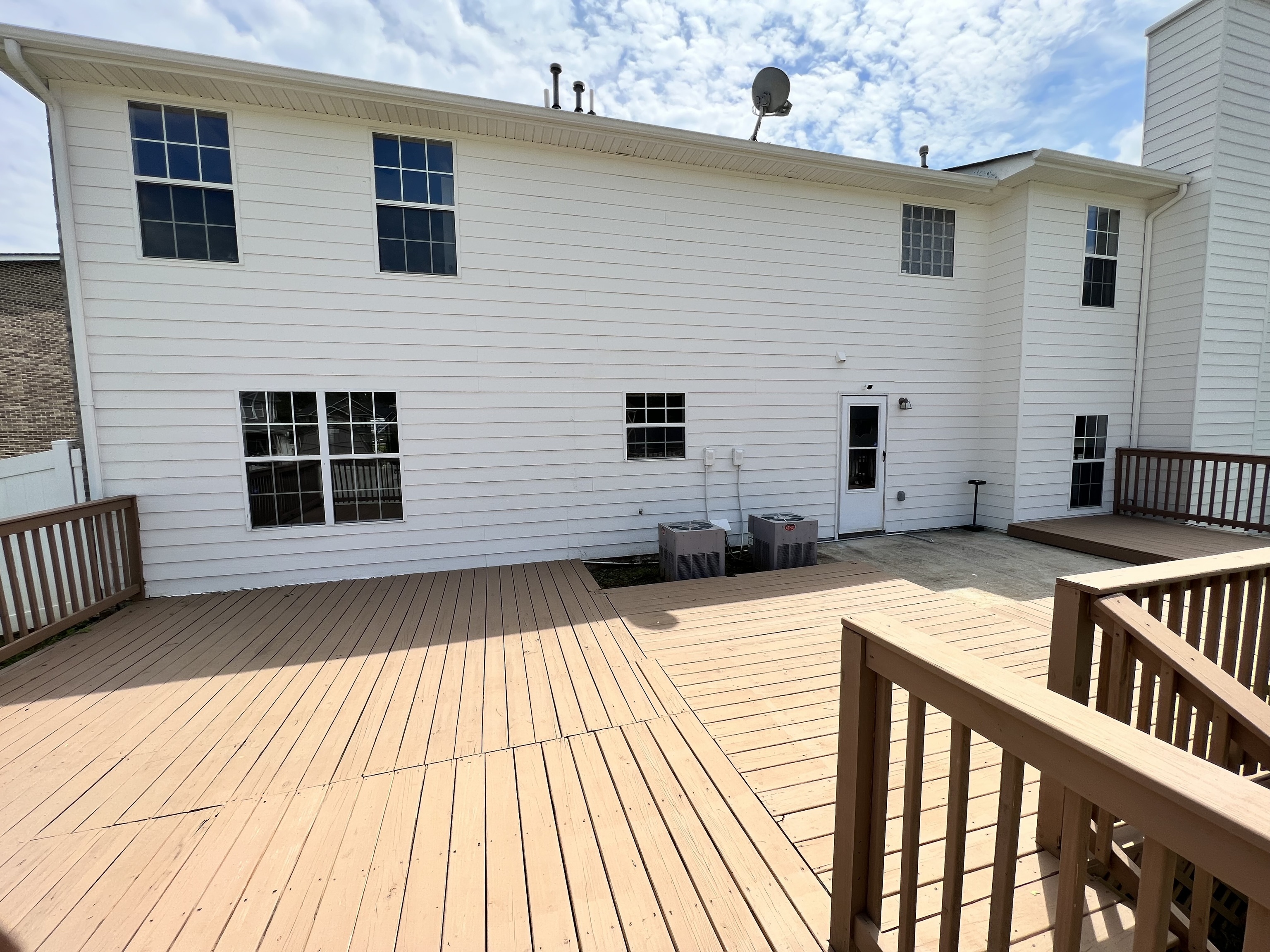 448 Canoga Court Property Photo 12