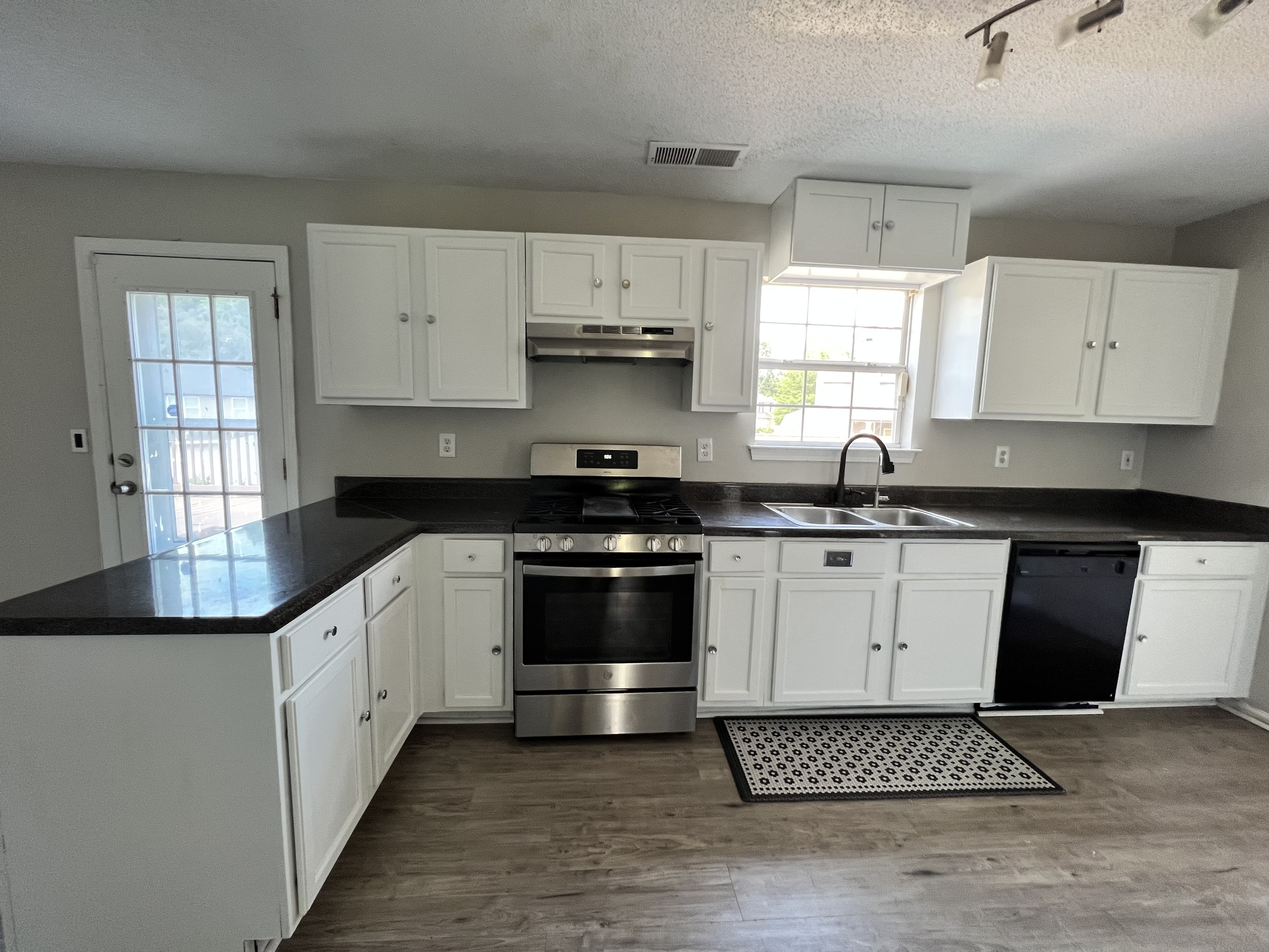 448 Canoga Court Property Photo 23