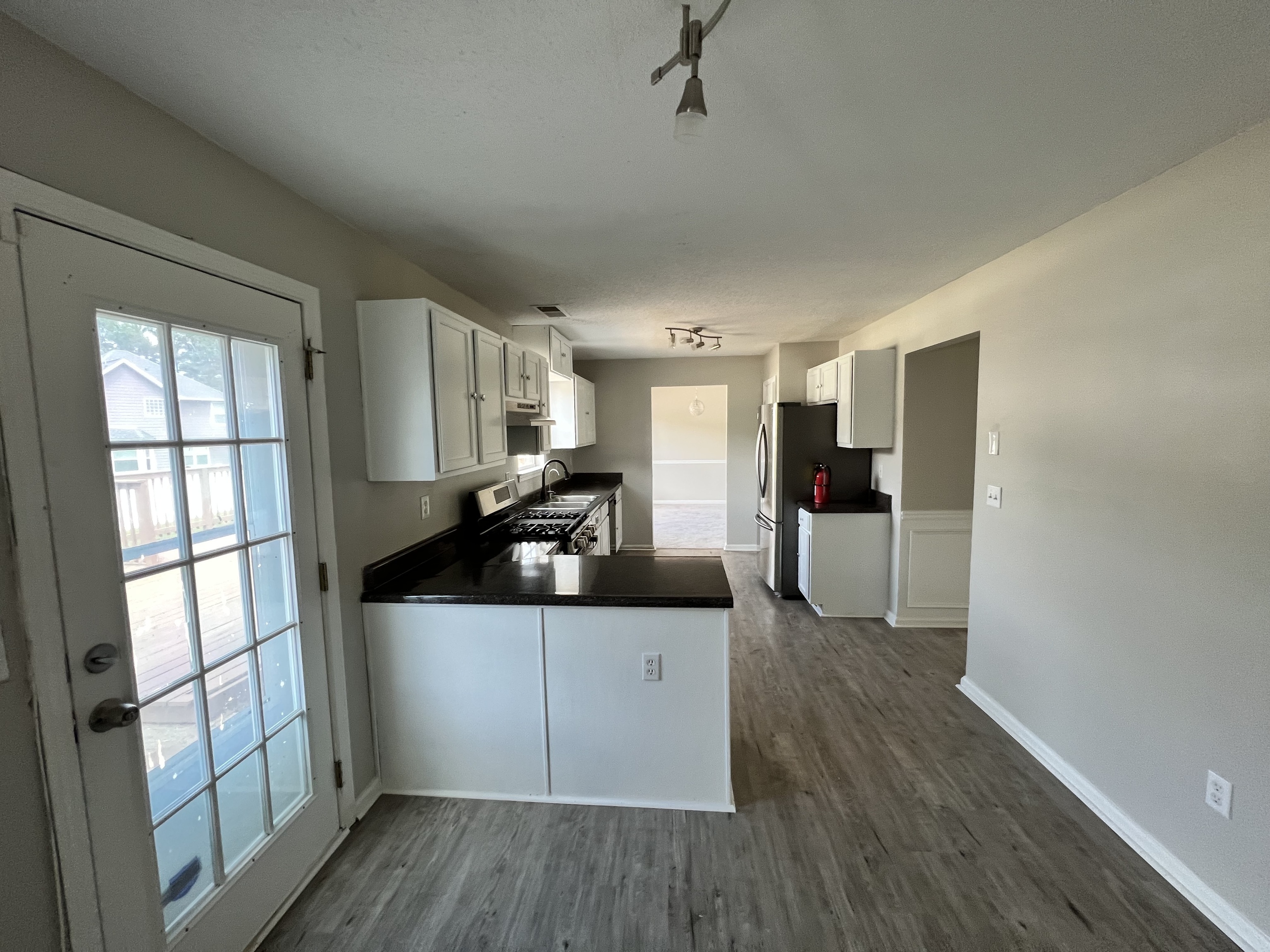 448 Canoga Court Property Photo 28