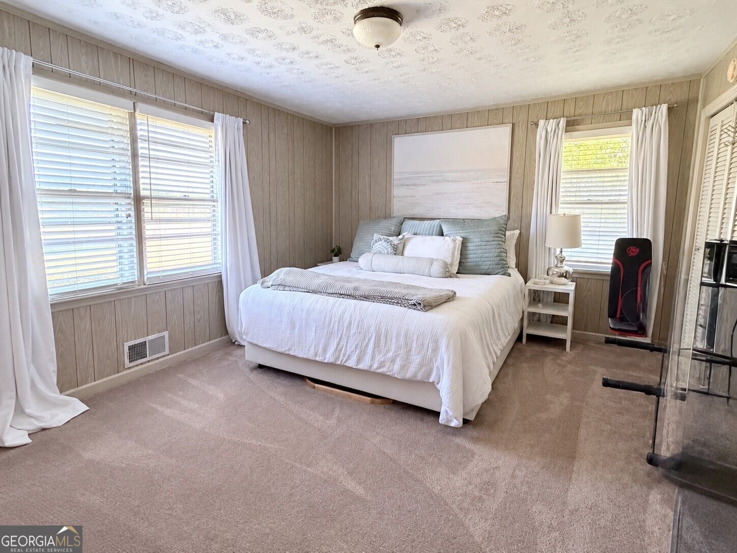 2005 Wilkie Road Property Photo 3