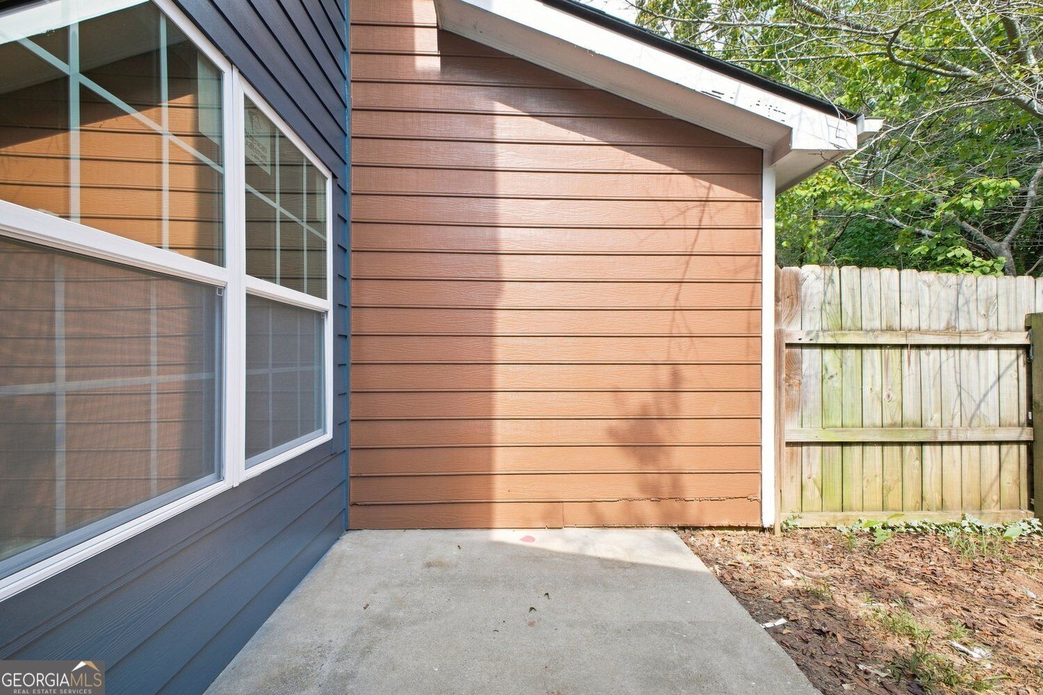 5038 Jenny Drive Property Photo 5