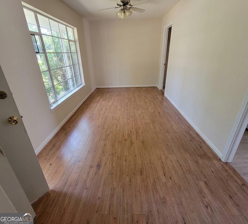 606 E Poplar St Property Photo 5