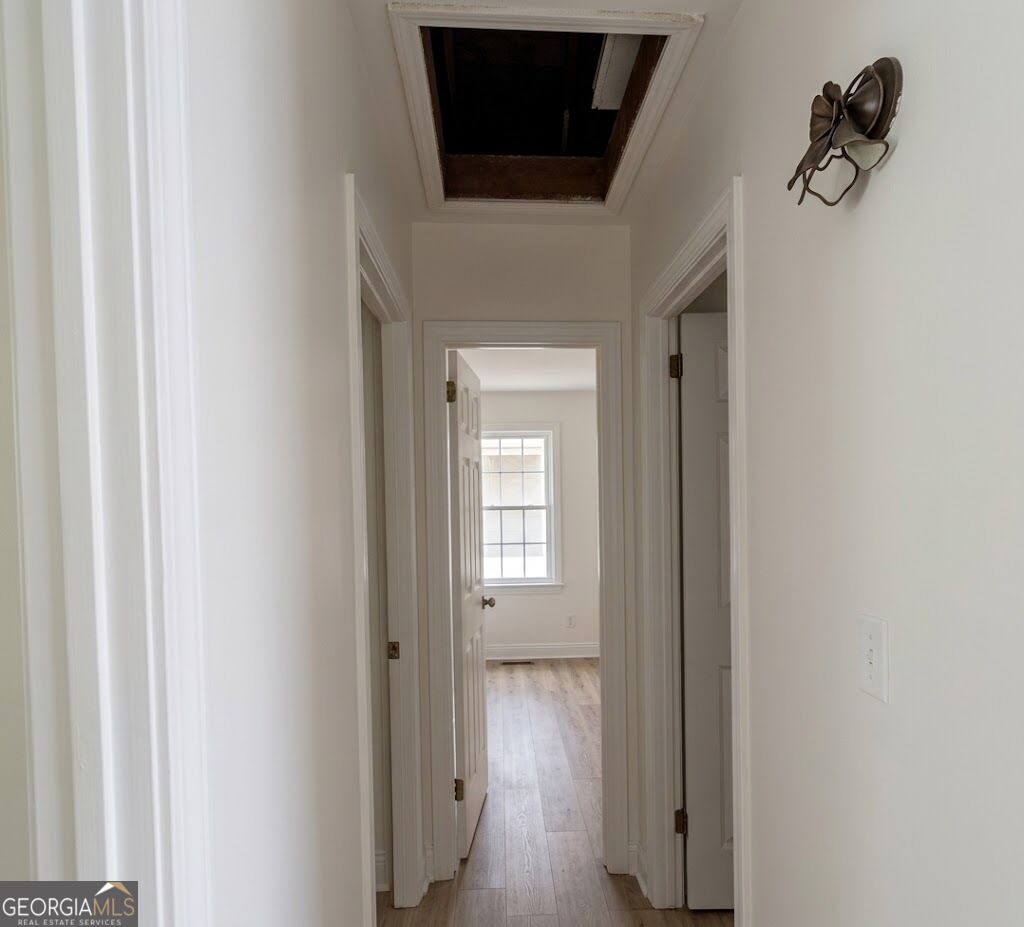 606 E Poplar St Property Photo 7